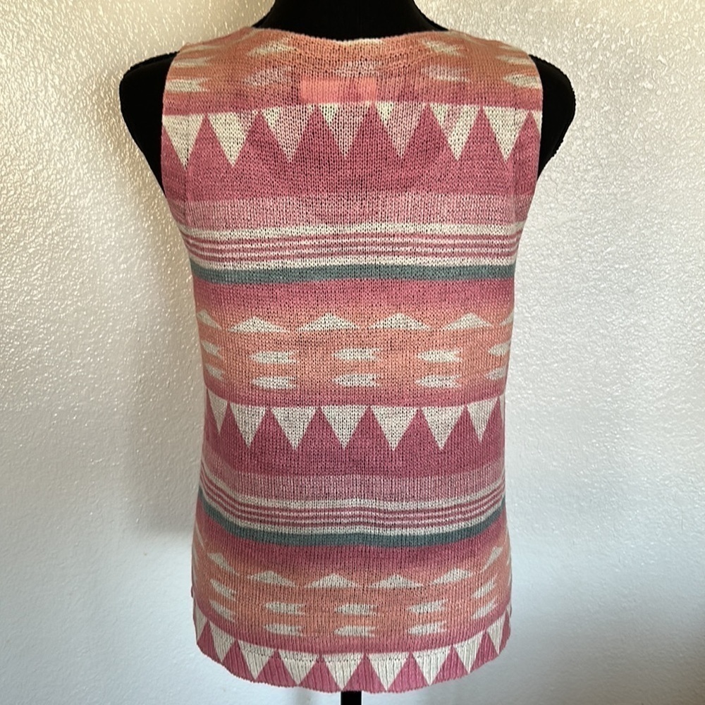 Aztec Print Knit Tank - Picture 4 of 6